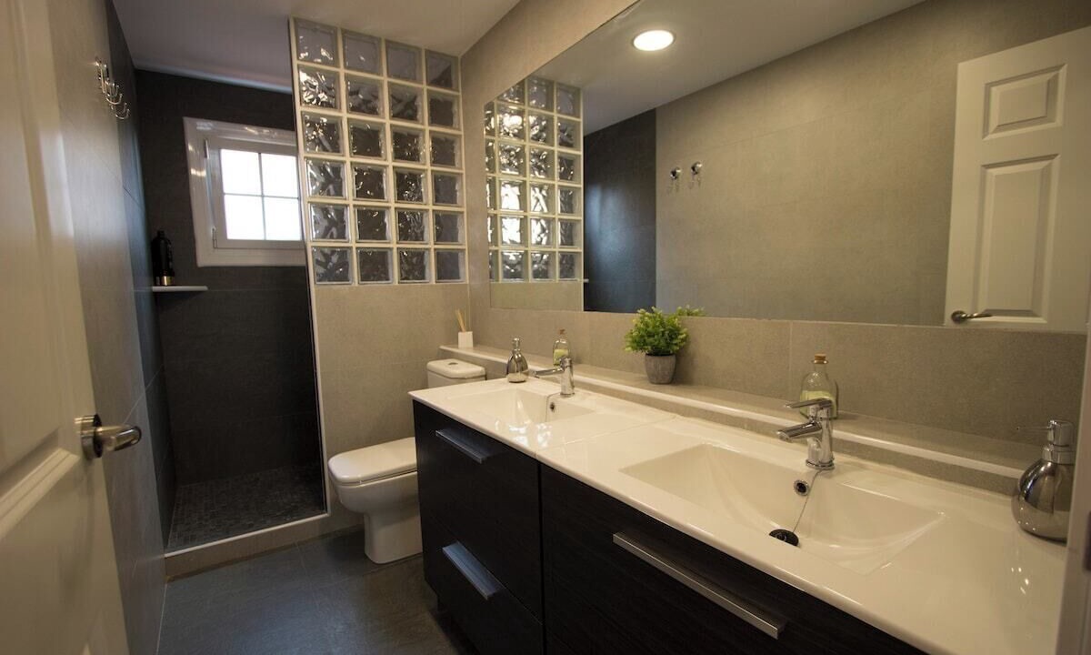 Photo of Bathroom in Rubi