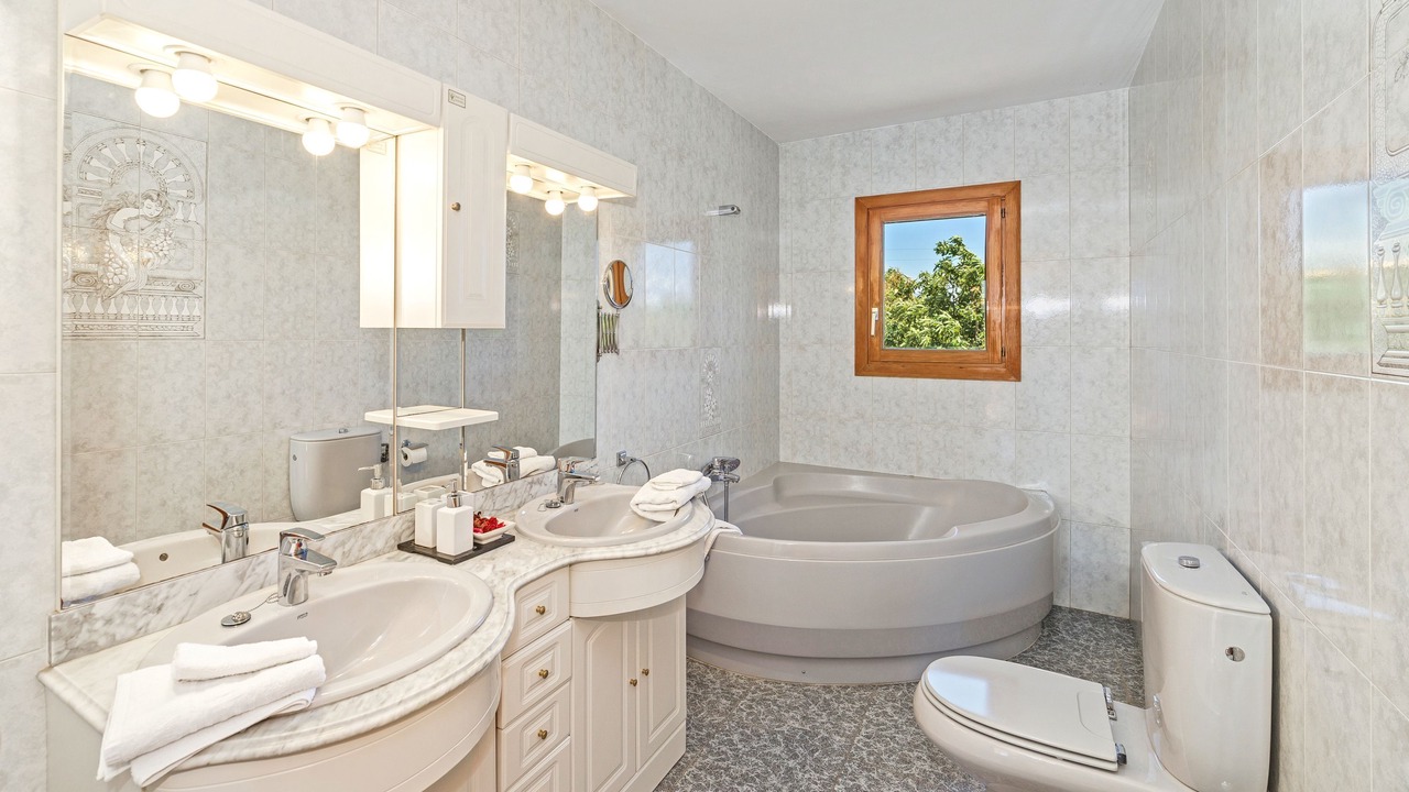 Photo of Bathroom in Sa Cabaneta