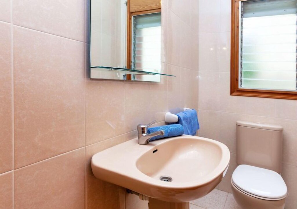 Photo of Bathroom in Pals