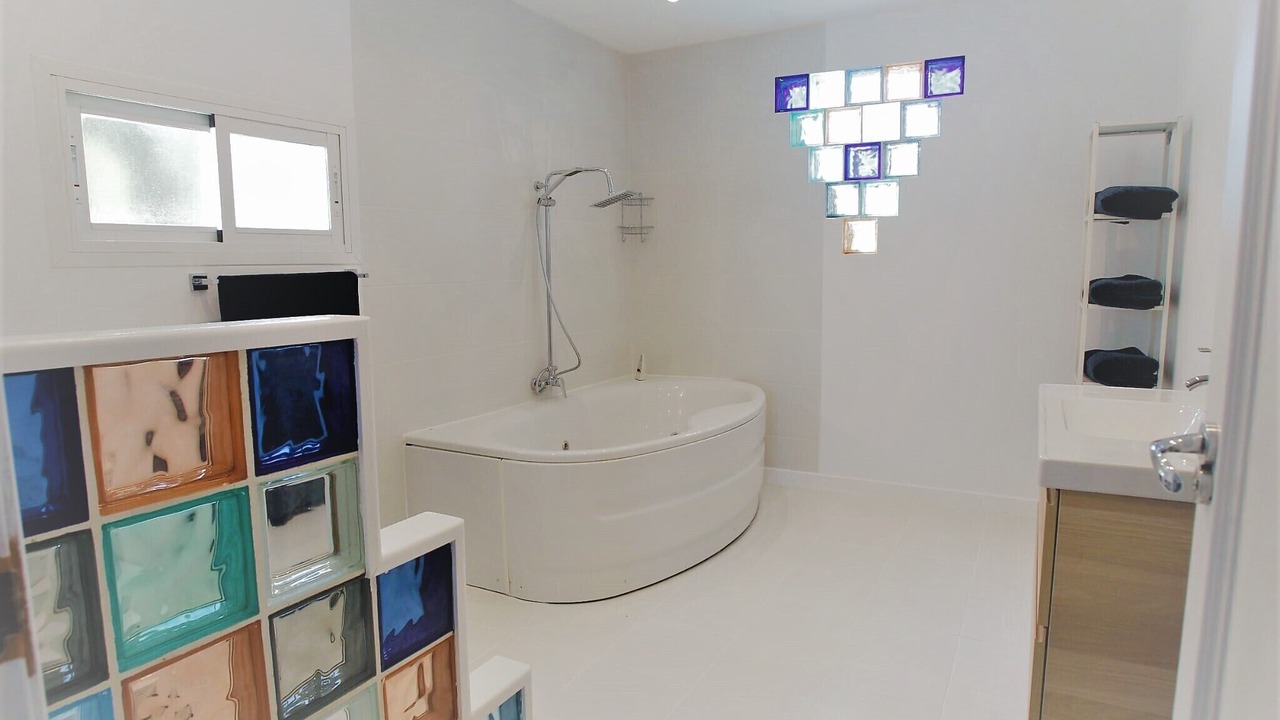 Photo of Bathroom in Bunyola