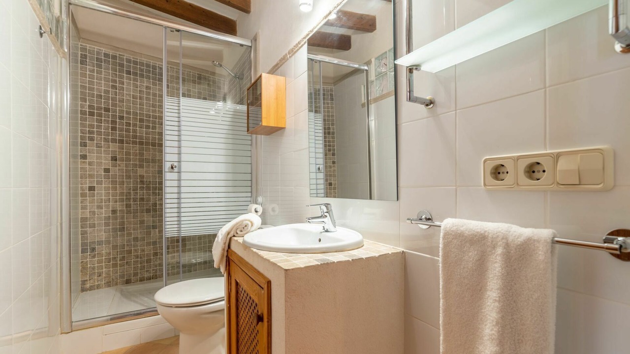 Photo of Bathroom in Banyalbufar
