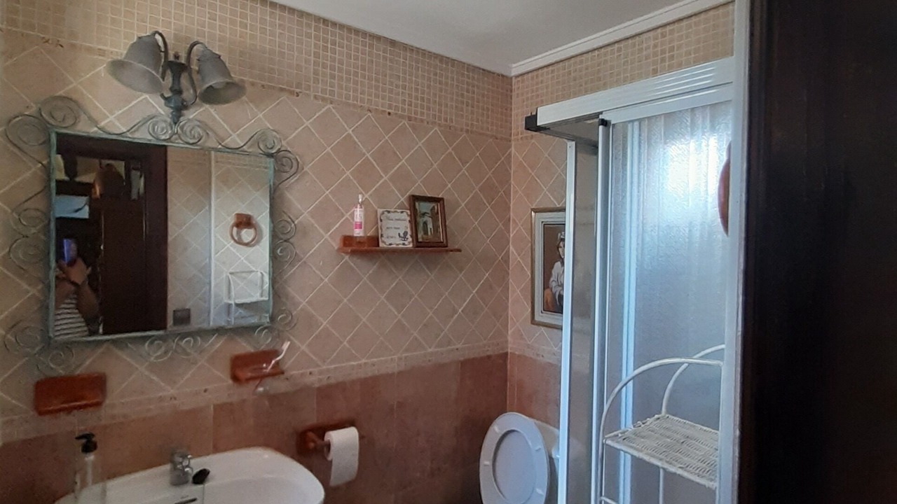 Photo of Bathroom in Lardero