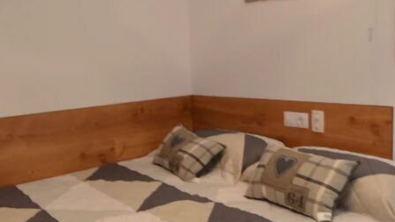 Photo of Bedroom in Roses Town Center