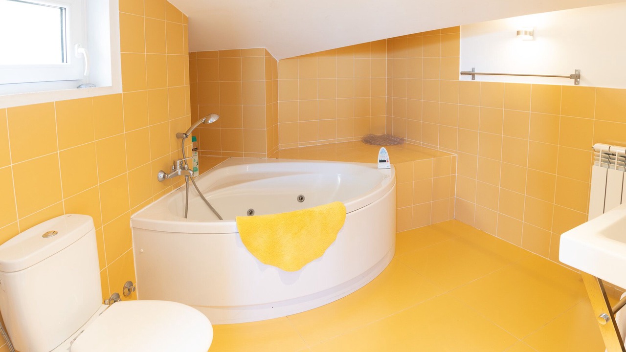 Photo of Bathroom in Castillejo de Mesleon