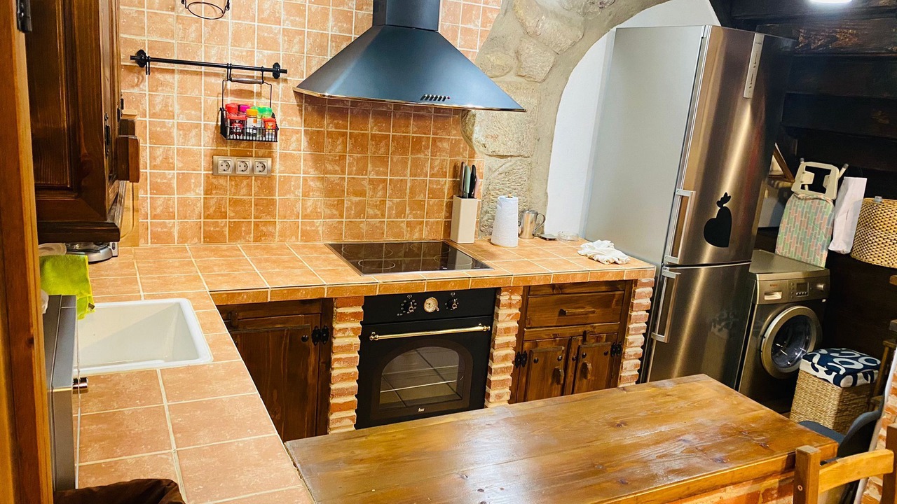 Photo of Kitchen in La Pola de Gordon