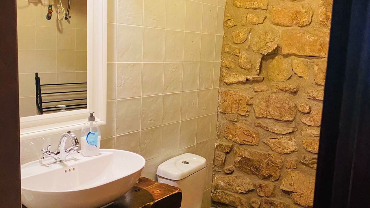 Photo of Bathroom in La Pola de Gordon
