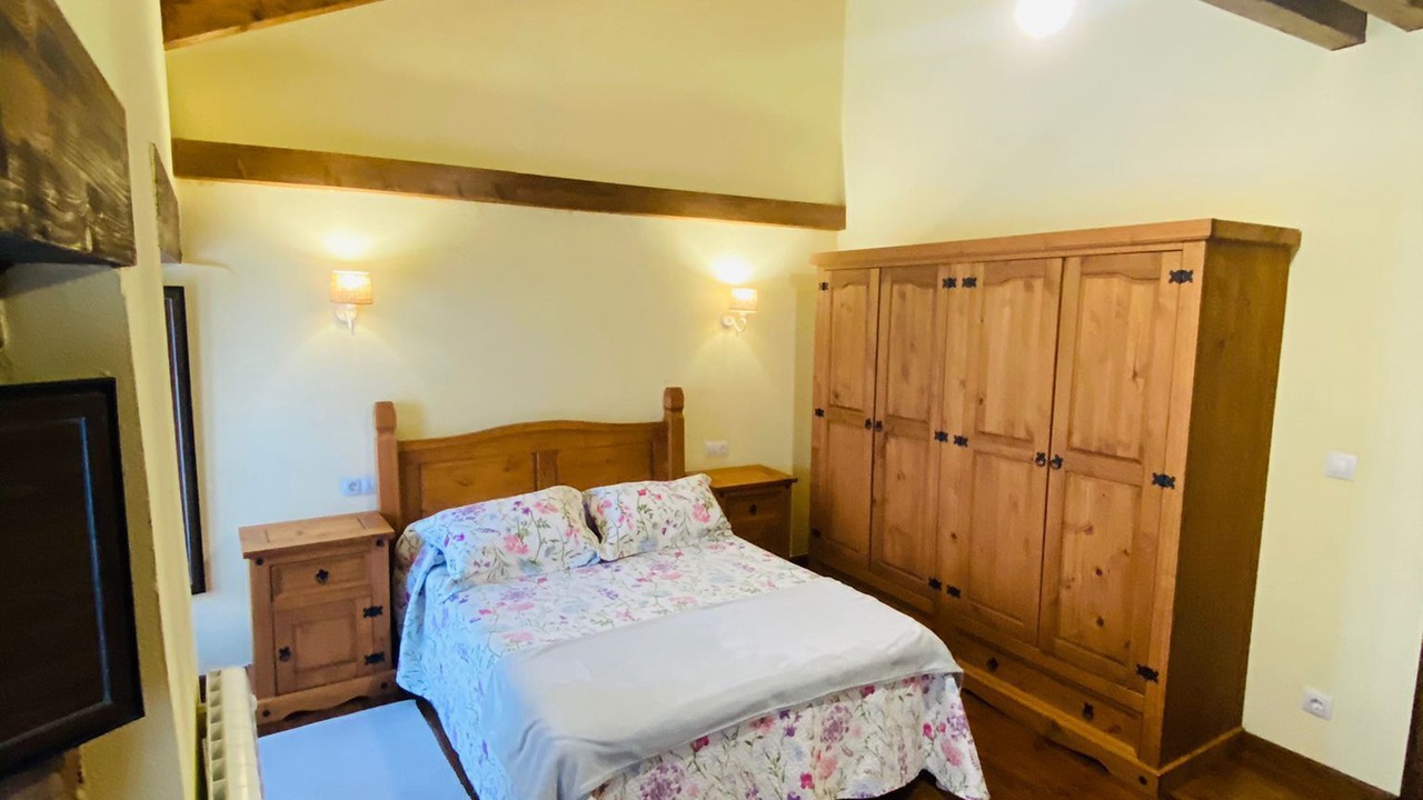 Photo of Bedroom in La Pola de Gordon