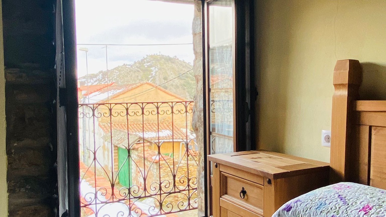 Photo of Bedroom in La Pola de Gordon