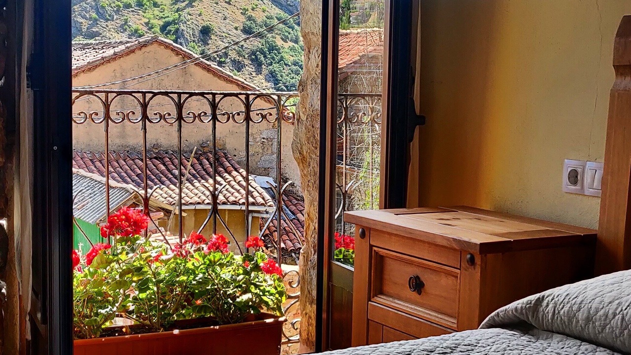 Photo of Bedroom in La Pola de Gordon