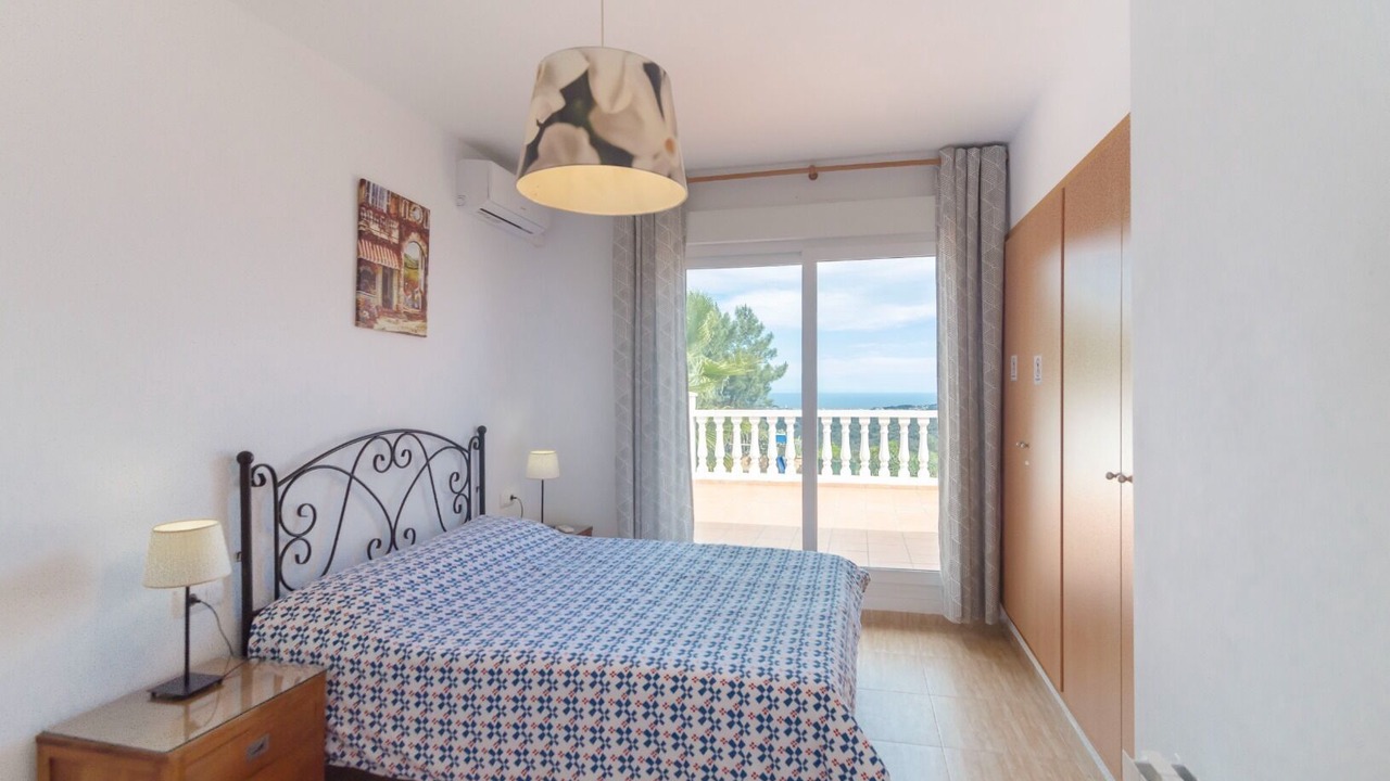 Photo of Bedroom in Lloret de Mar