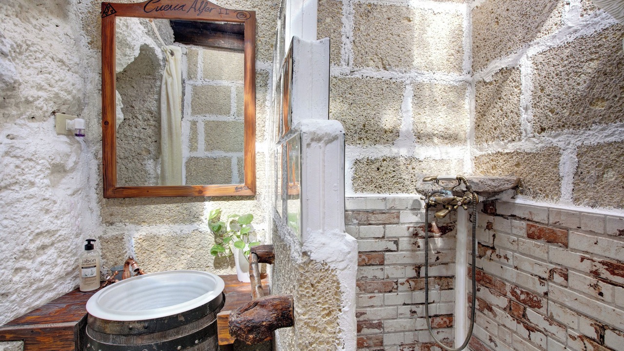 Photo of Bathroom in Fasnia
