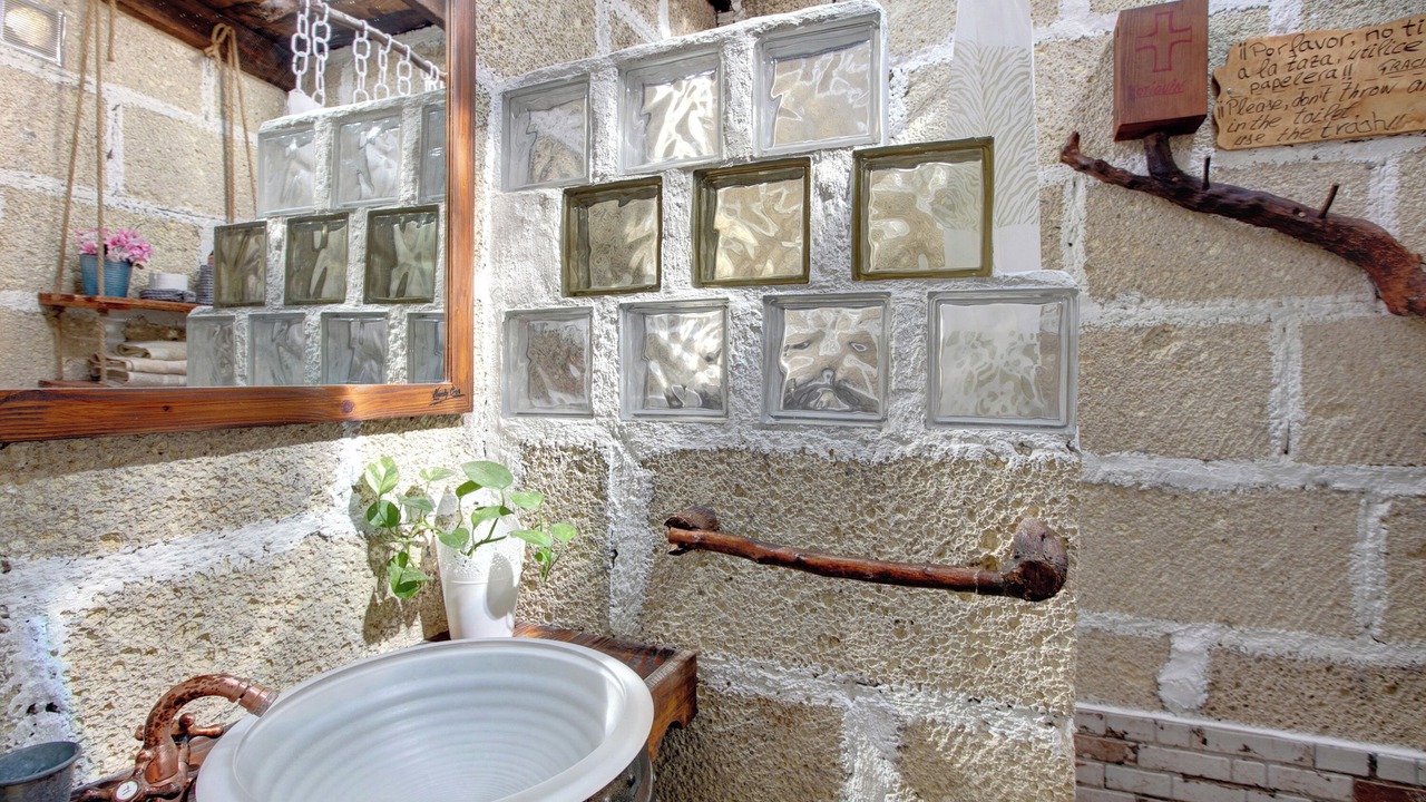 Photo of Bathroom in Fasnia