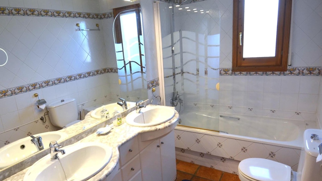 Photo of Bathroom in Quesada
