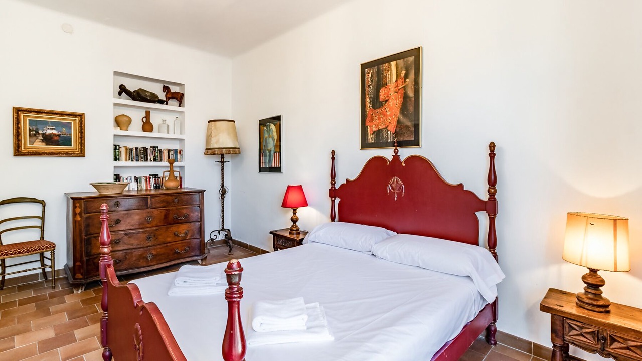 Photo of Bedroom in Llanca