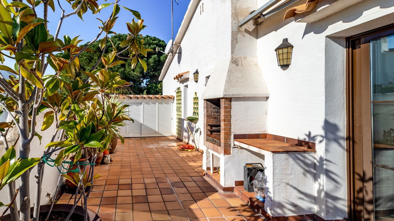 Photo of Patio Balcony in Llanca