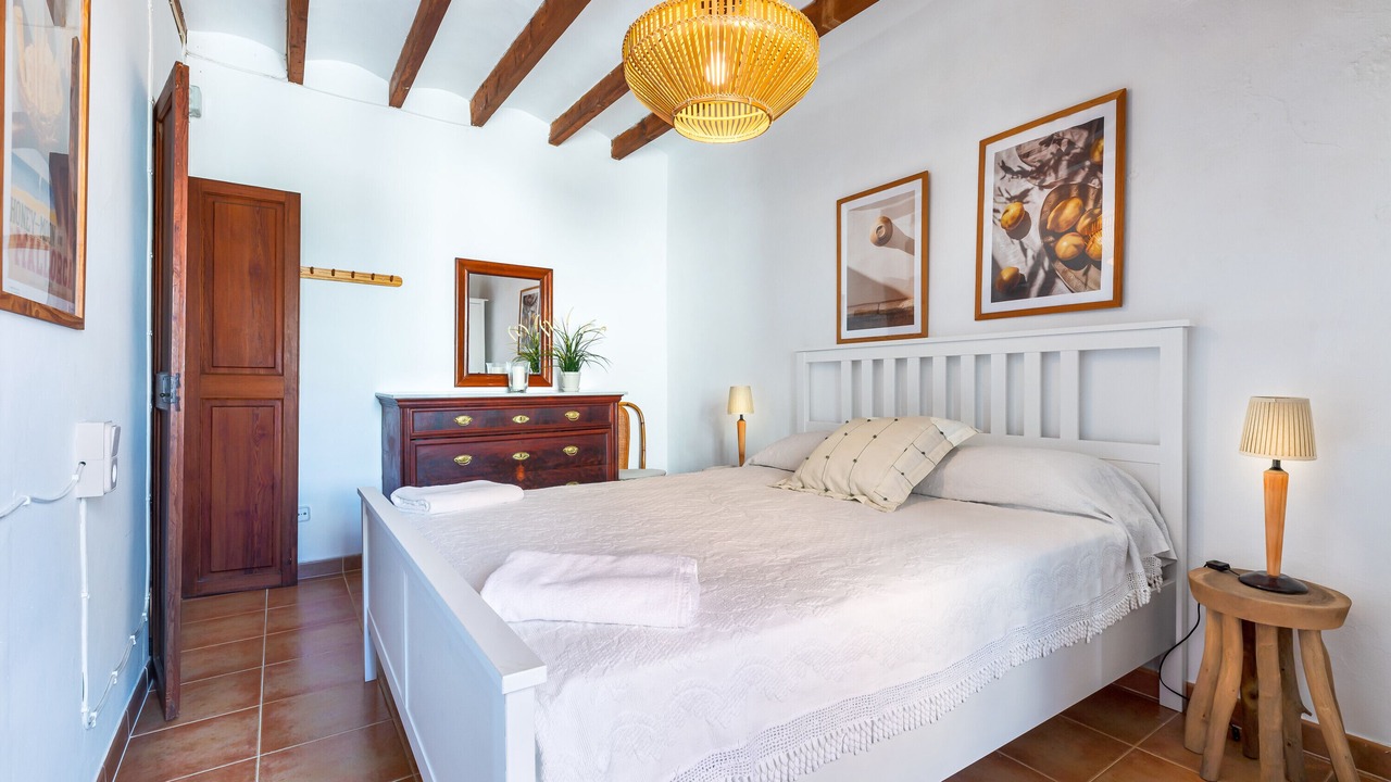Photo of Bedroom in Banyalbufar