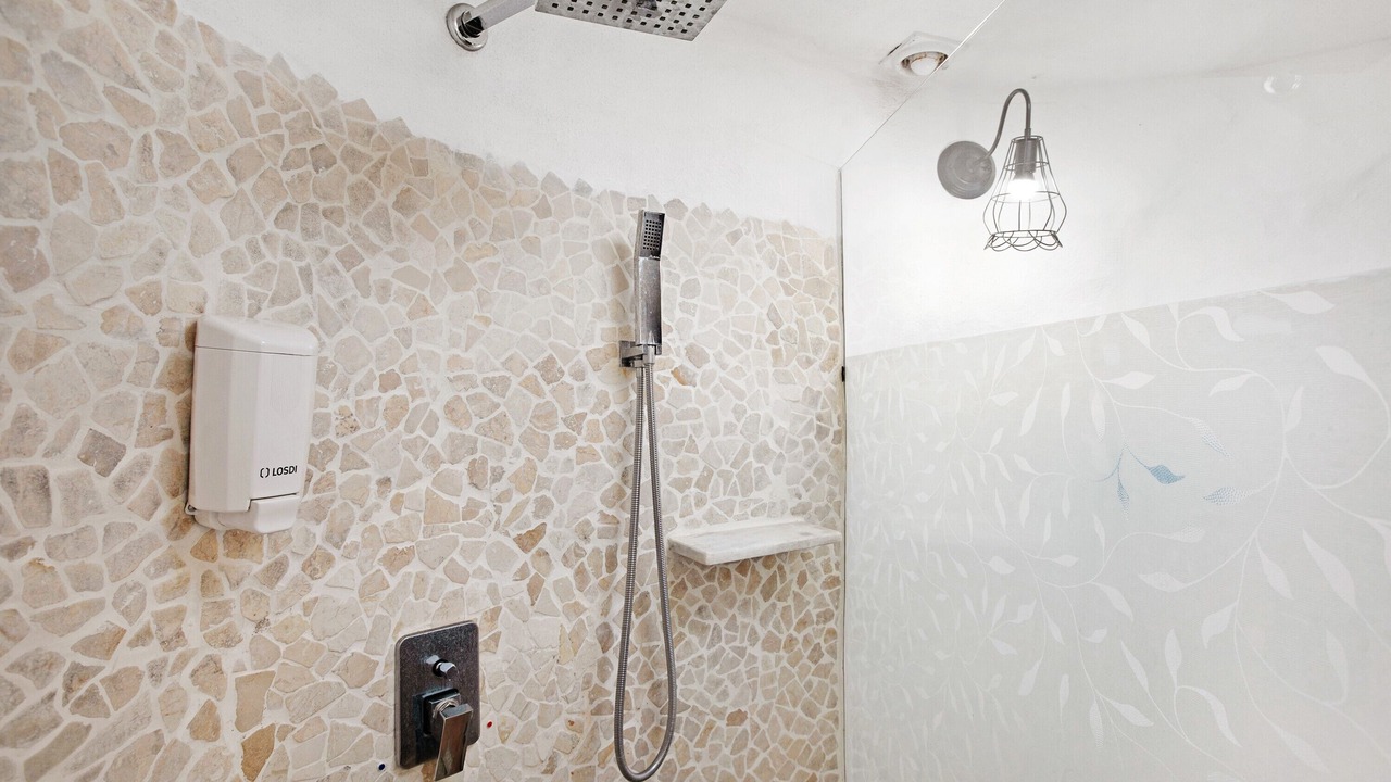 Photo of Bathroom in Tigaday