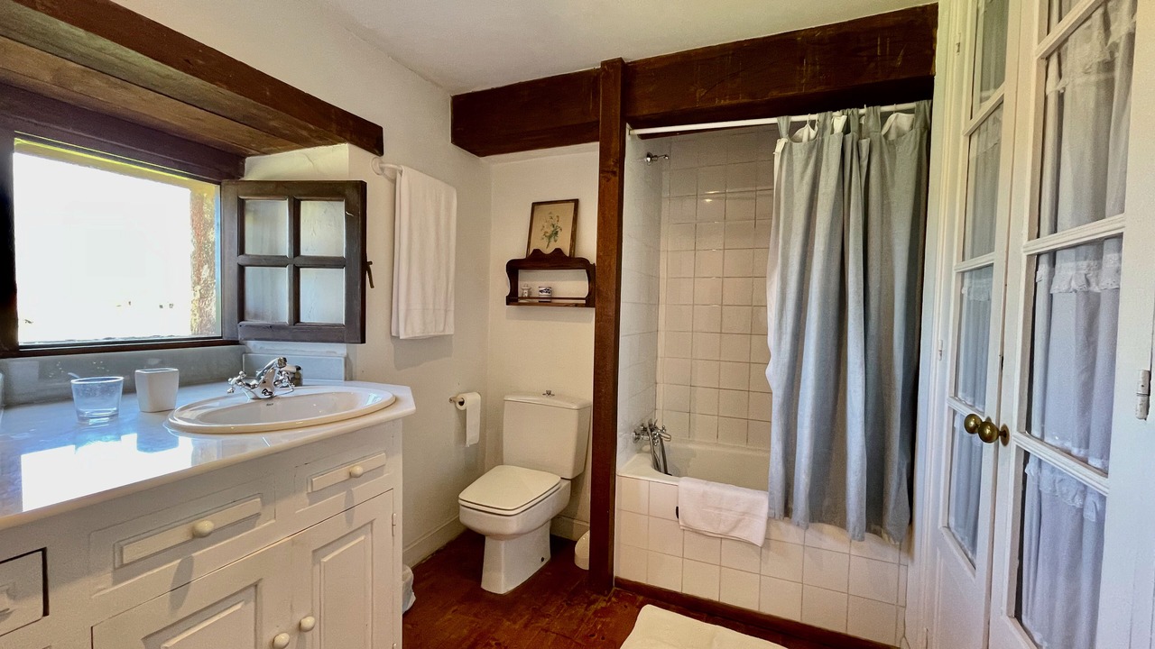 Photo of Bathroom in San Vicente de la Barquera