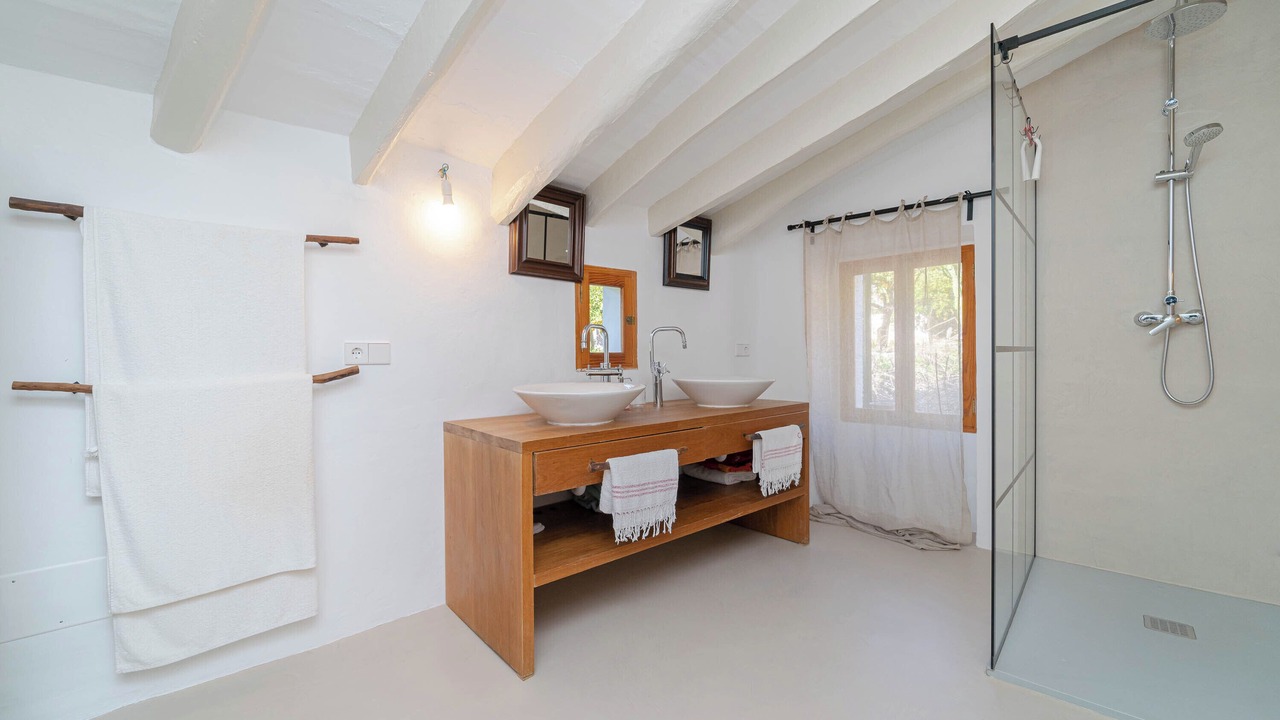 Photo of Bathroom in Fornalutx
