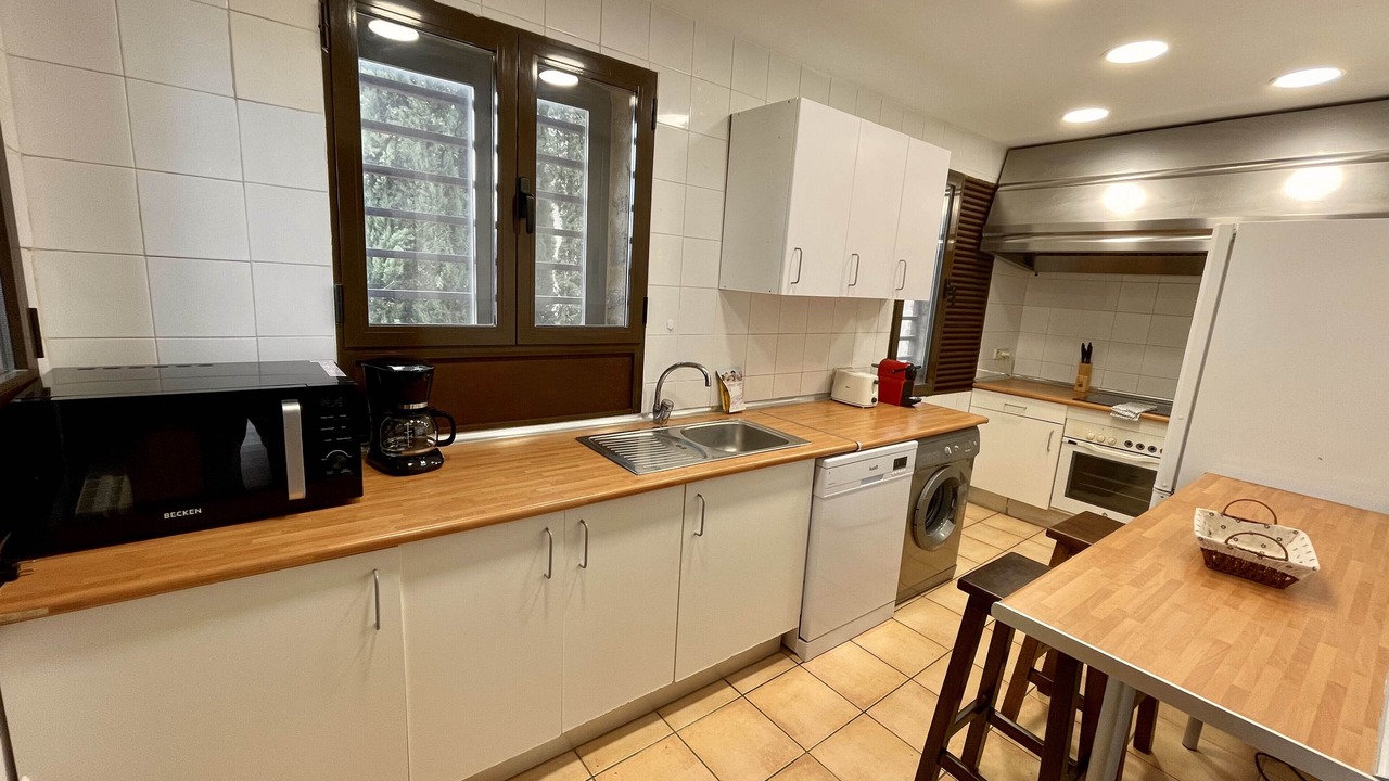 Photo of Kitchen in Madarcos