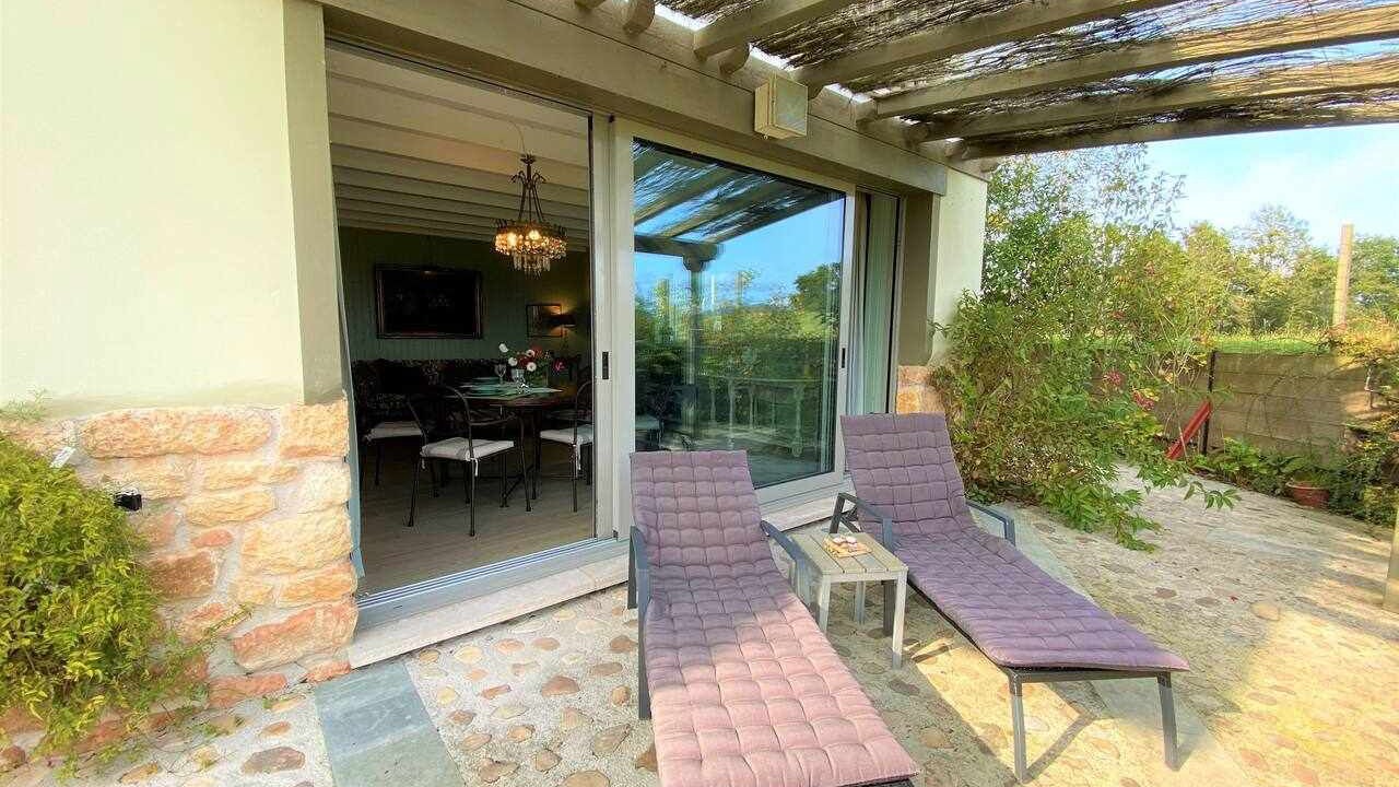 Photo of Patio Balcony in Parres