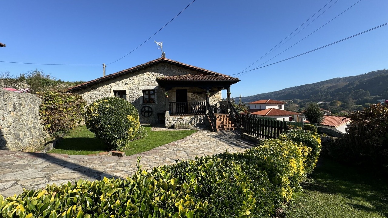 Photo of Others in Llanes