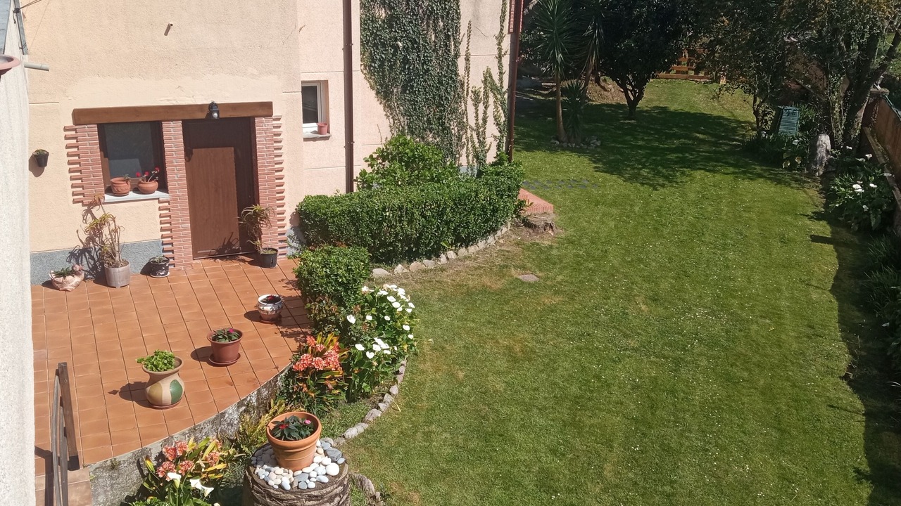 Photo of Patio Balcony in Andrin