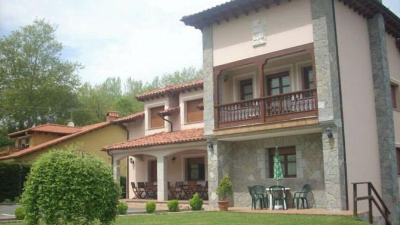 Photo of Outdoor in Parres Municipality