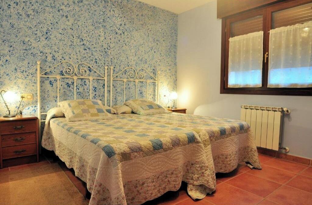 Photo of Bedroom in Parres Municipality
