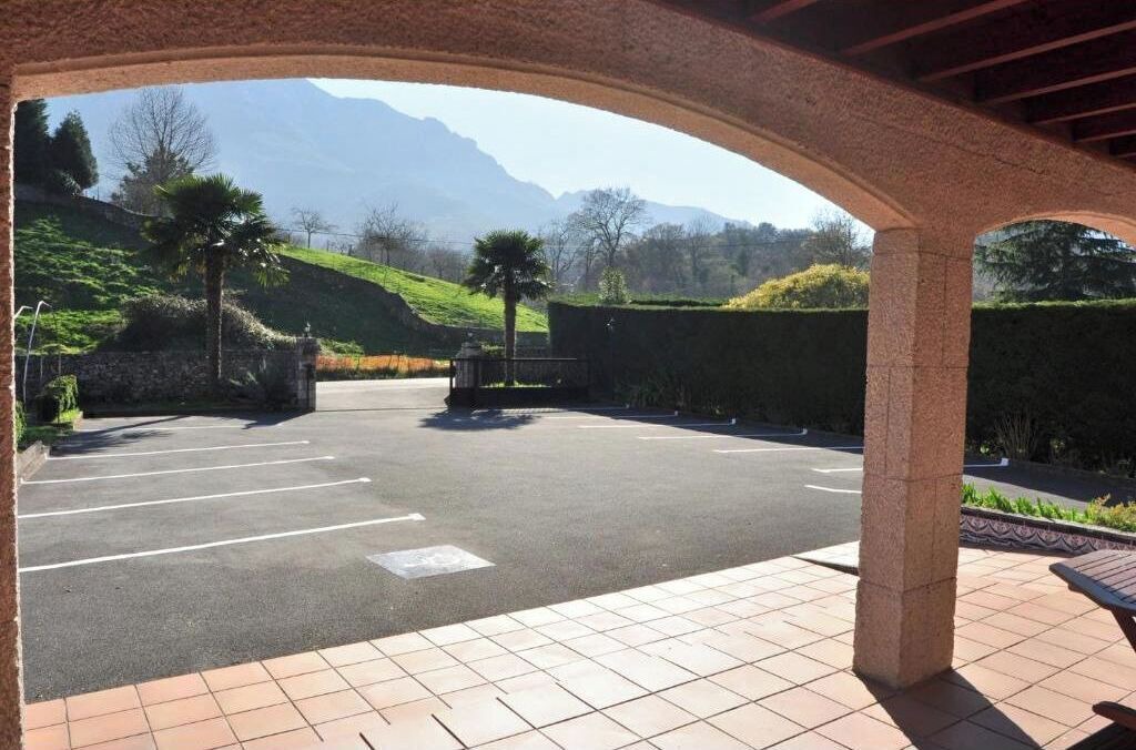 Photo of Outdoor in Parres Municipality