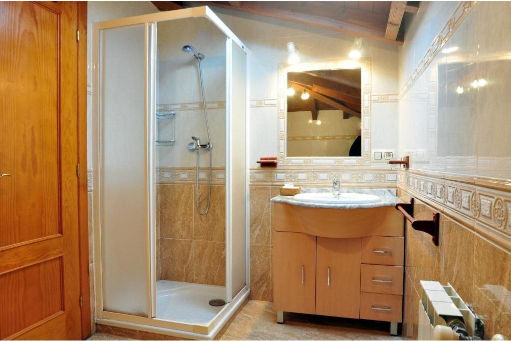 Photo of Bathroom in Parres Municipality