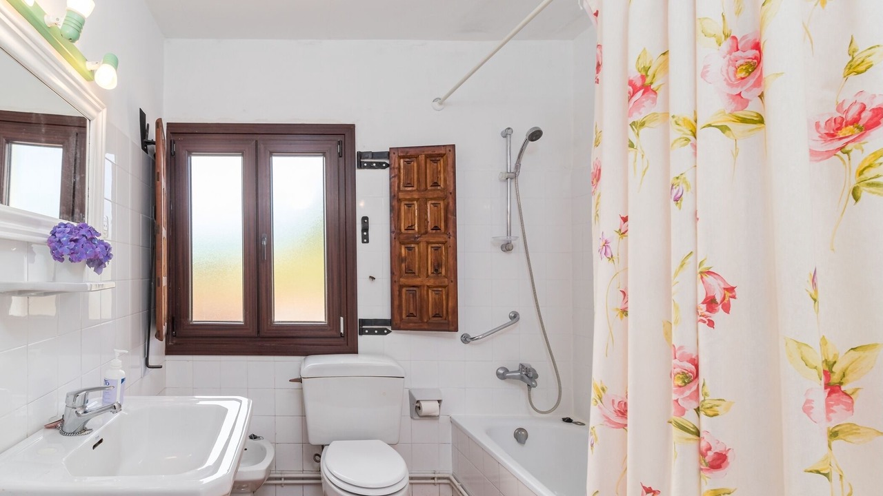 Photo of Bathroom in Santillana del Mar