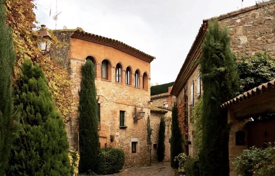 Photo of Outdoor in Peratallada