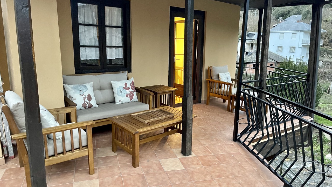Photo of Patio Balcony in Montes de Valdueza