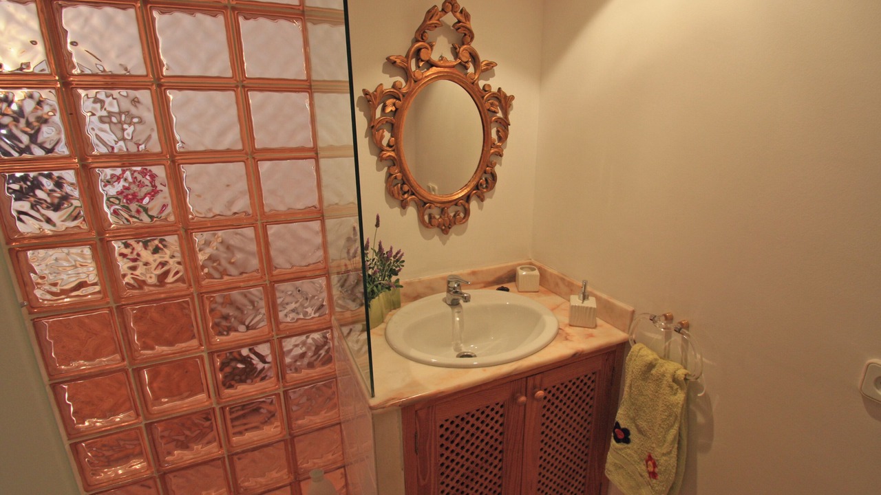 Photo of Bathroom in Biniaraix