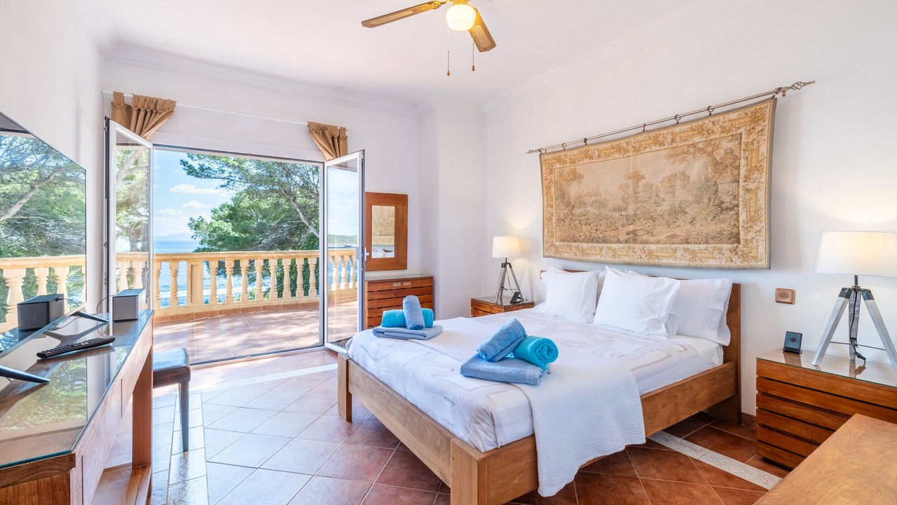 Photo of Bedroom in Cala Vinas