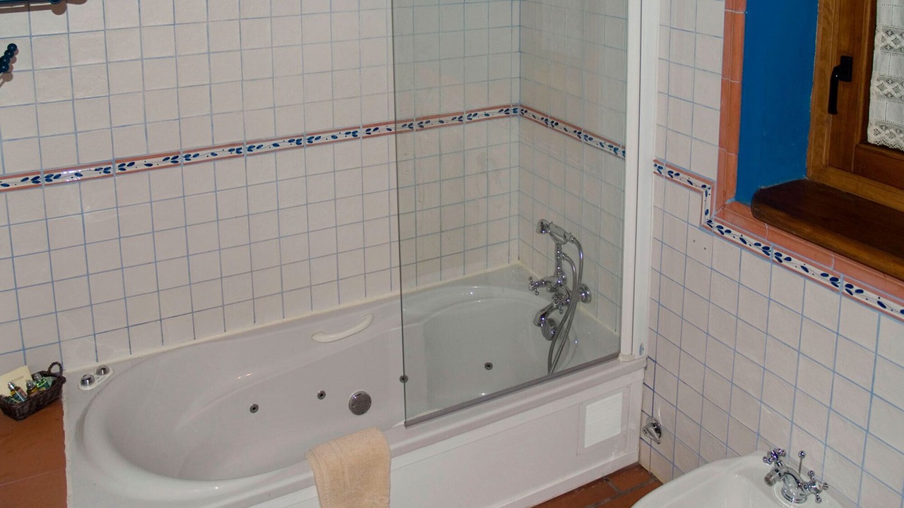 Photo of Bathroom in Manjiron