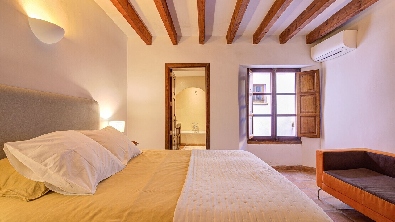 Photo of Bedroom in Biniaraix