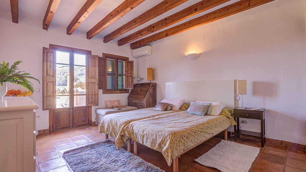 Photo of Bedroom in Biniaraix