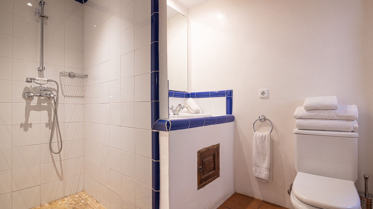 Photo of Bathroom in Biniaraix