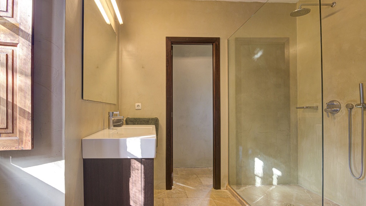Photo of Bathroom in Biniaraix