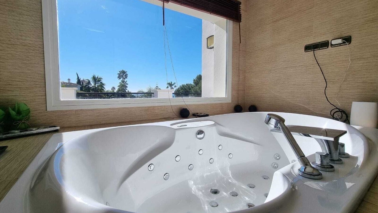 Photo of Bathroom in Torrequebrada
