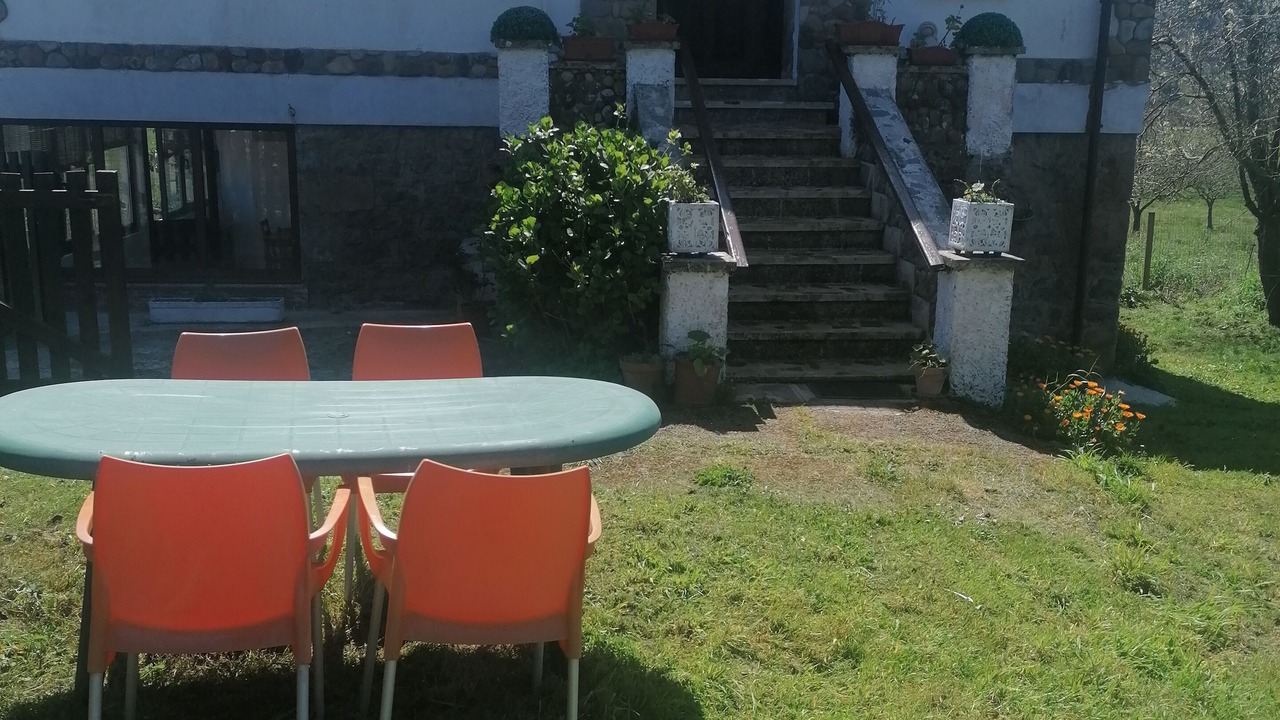 Photo of Outdoor in Sales