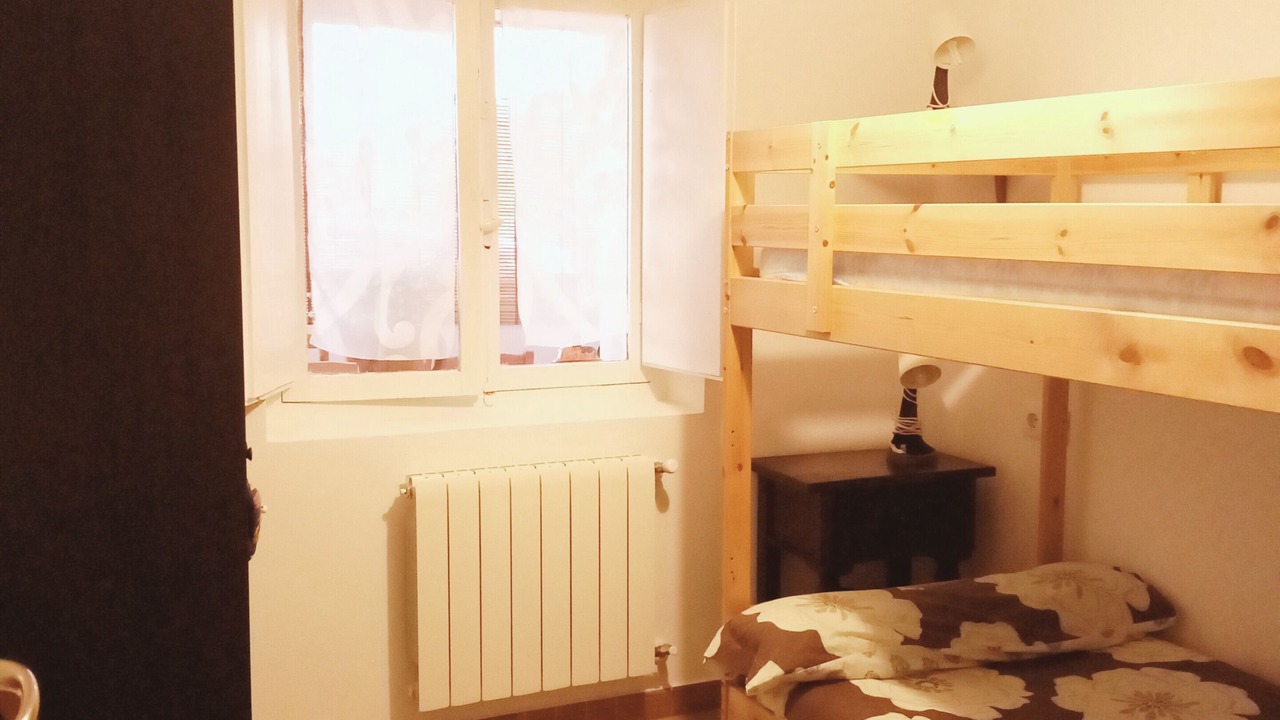 Photo of Bedroom in Sales