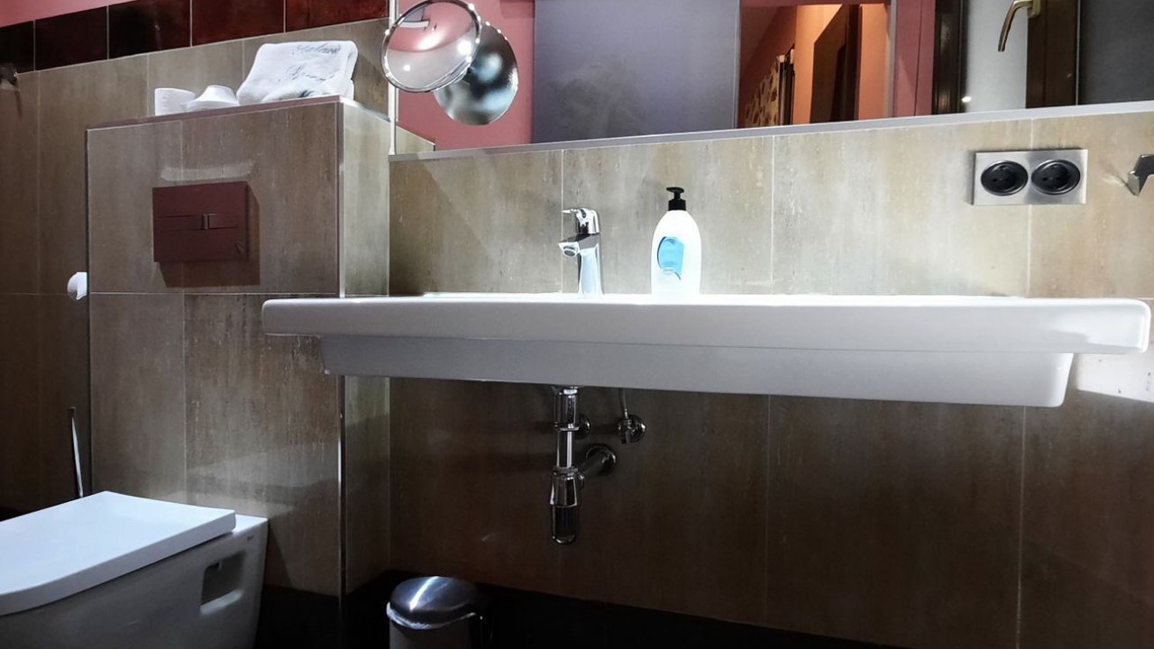 Photo of Bathroom in Andujar
