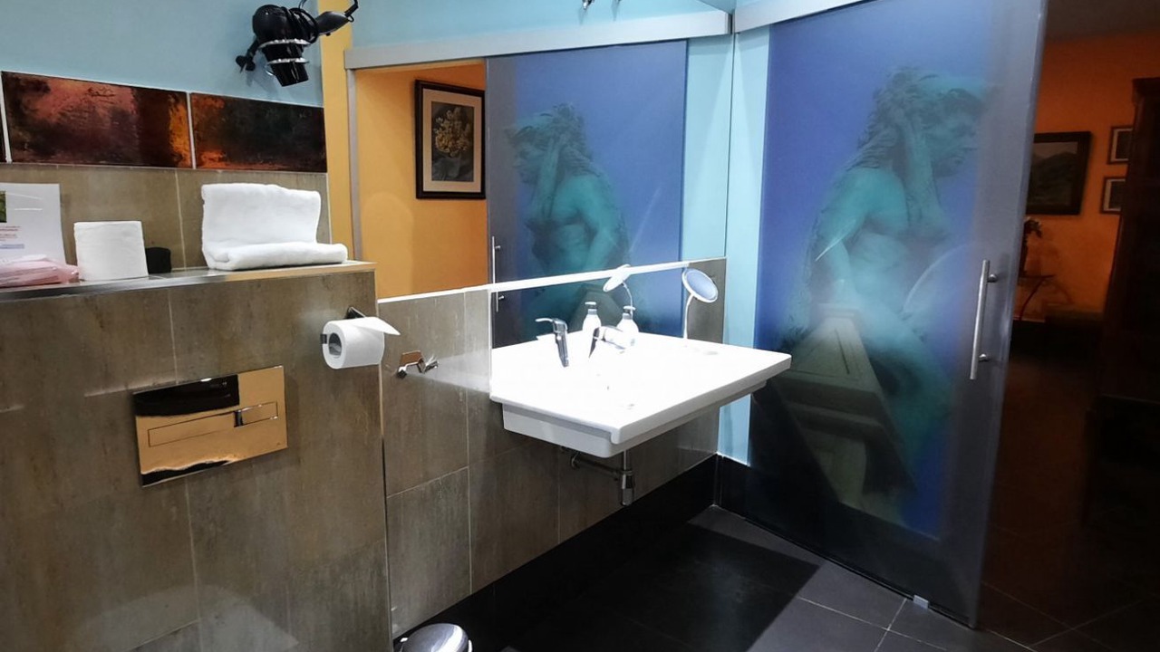 Photo of Bathroom in Andujar