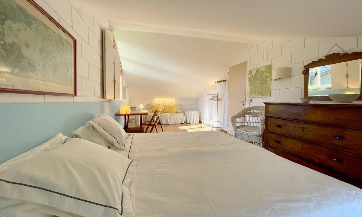 Photo of Bedroom in Faro