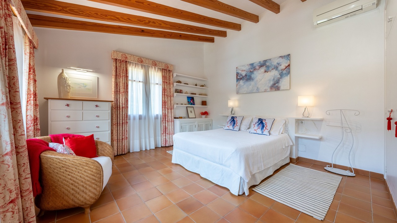 Photo of Bedroom in Soller