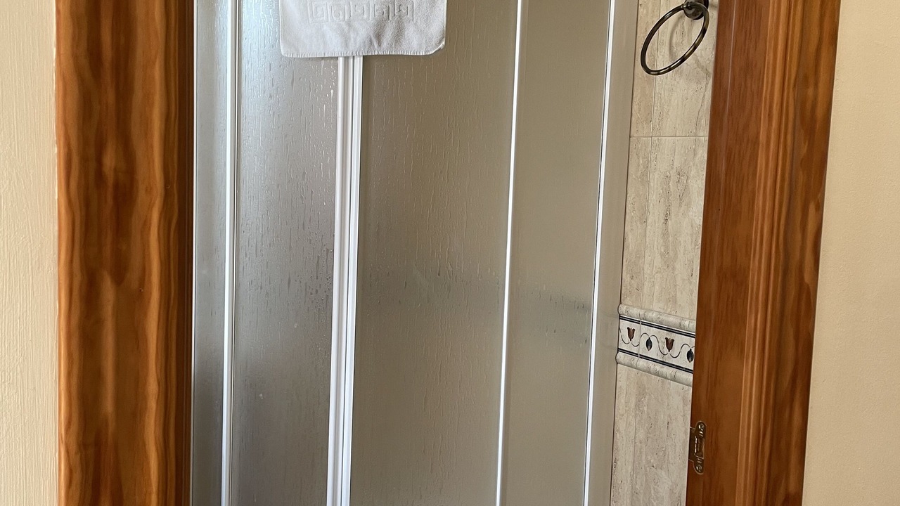 Photo of Bathroom in Iznatoraf