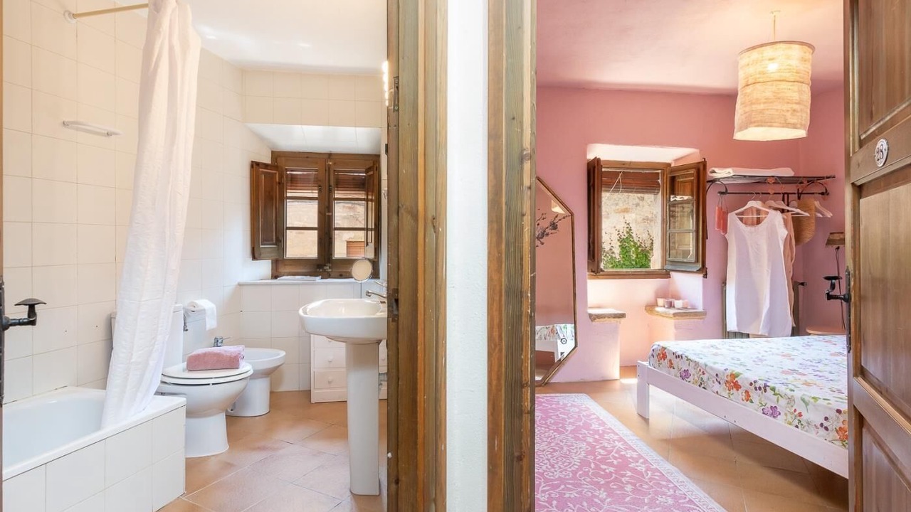 Photo of Bathroom in Peratallada
